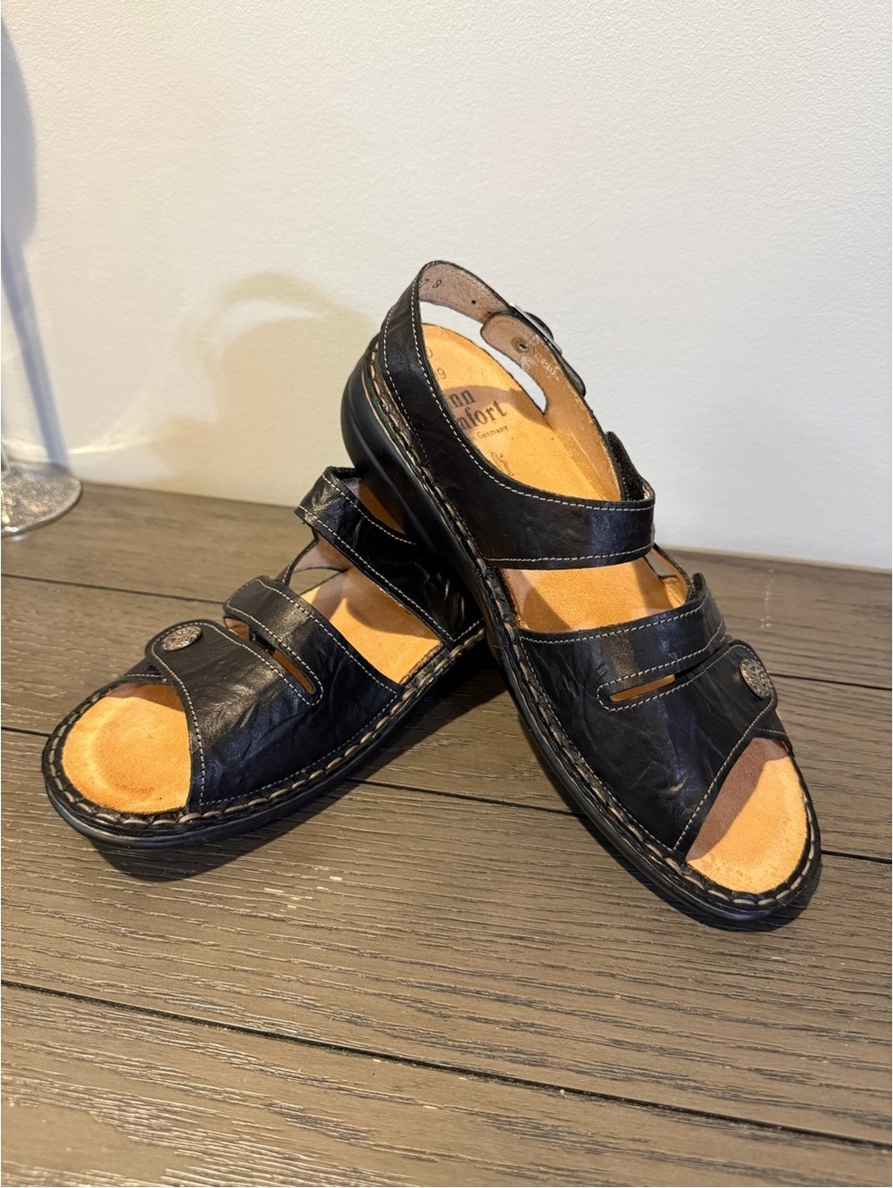 Finn Comfort Black Leather Women’s Adjustable Strap Sandals